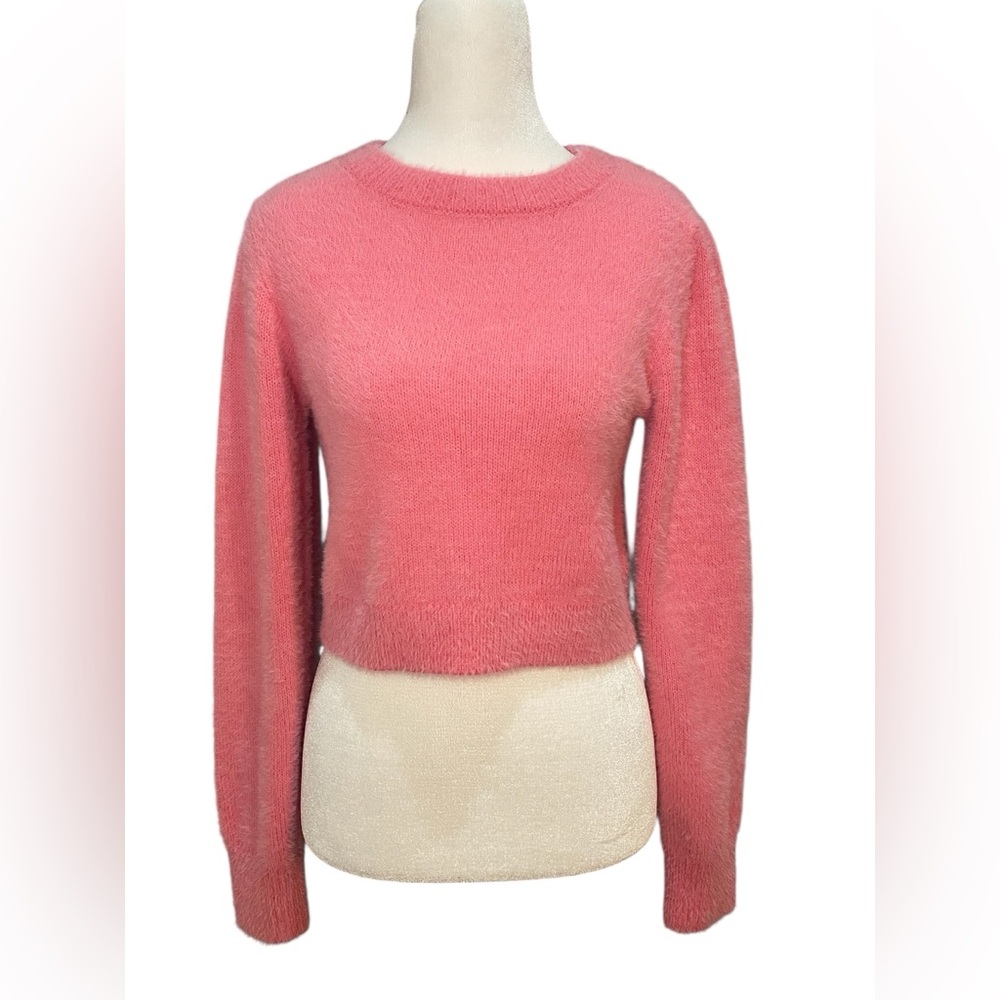 Pink cropped fluffy pink sweater from urban outfitters size L